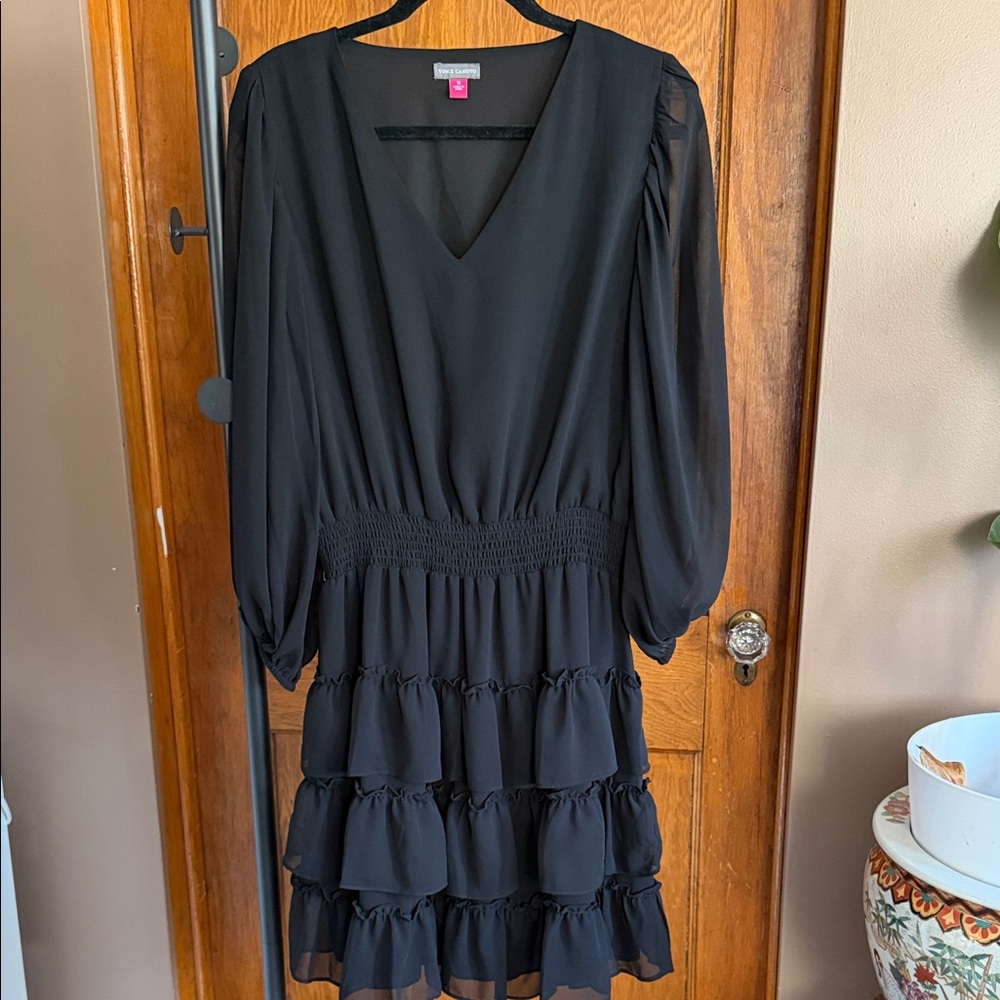NWT Vince Camuto Black Long Sleeve Dress